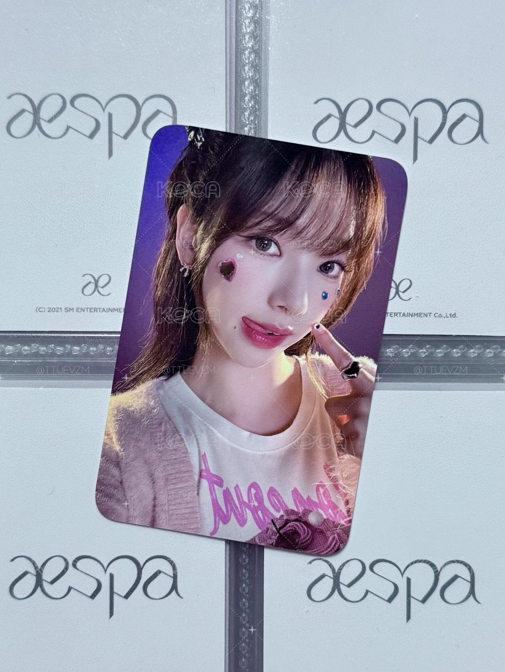 KARINA 點點貼卡