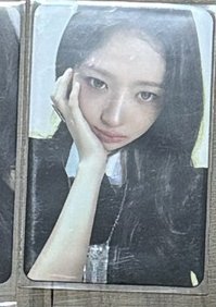 捧臉怜