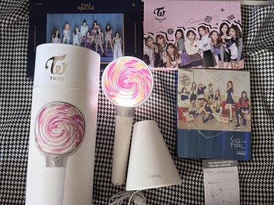 （現貨 整圖出 可當日寄出）twice 一代手燈 糖果棒 專輯