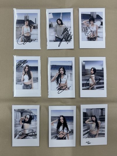 TWICE yzy 拍立得