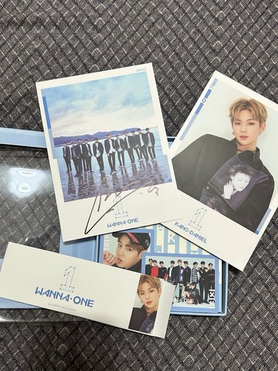 WANNA ONE 出道專 姜丹尼爾簽名