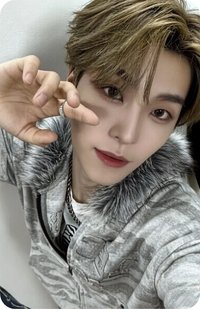 迷一 am 自由 POSE 簽售卡 