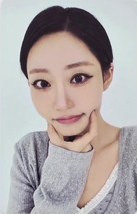 單曲二 who ver. 專輯卡 