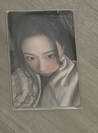 線下快閃（帶一張專卡或標價20元小卡）