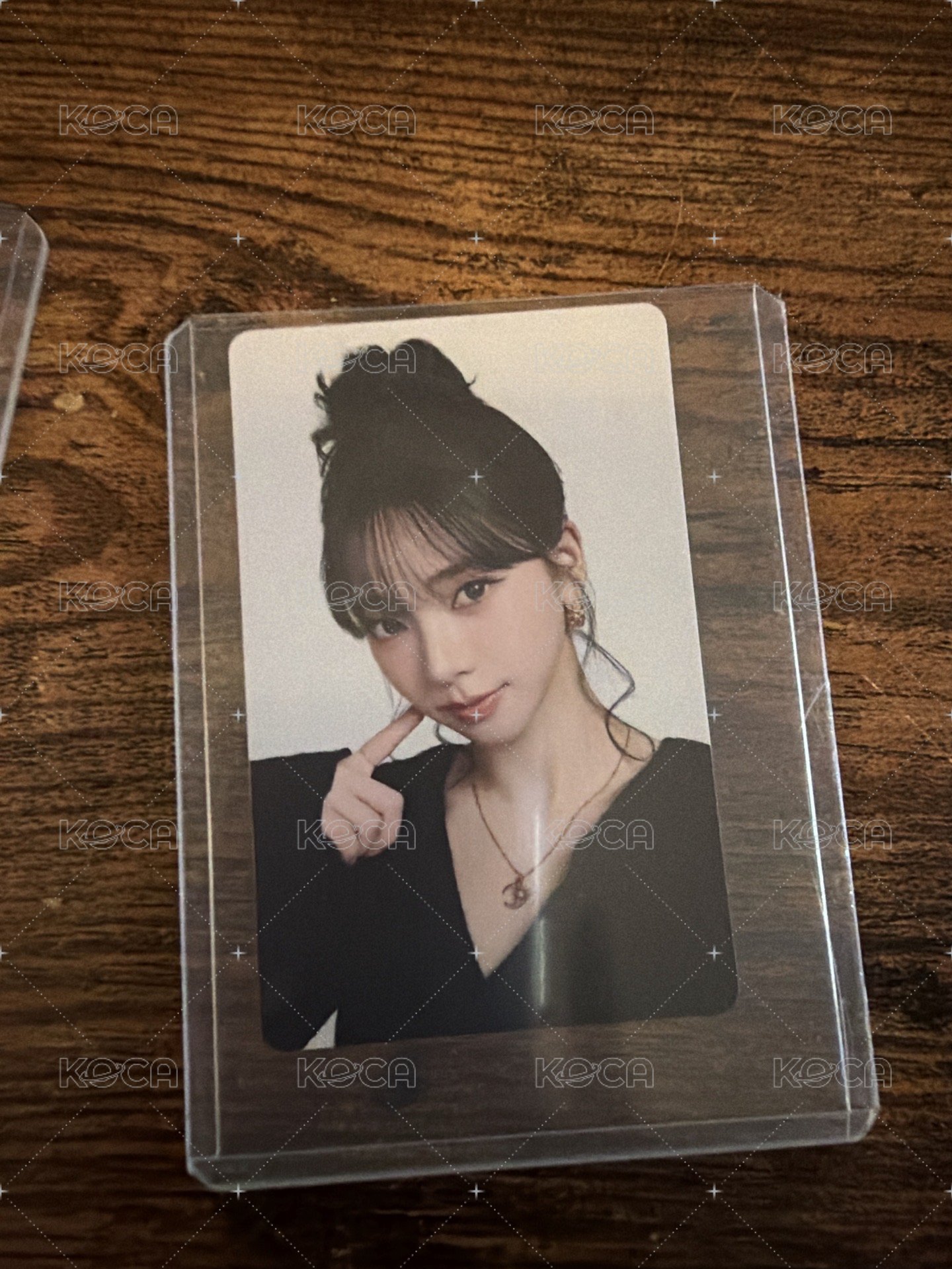 Karina戳臉