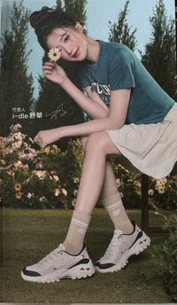 SKECHERS 代言卡 