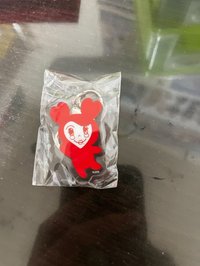 十週年彩瑛吊飾（膜已撕開