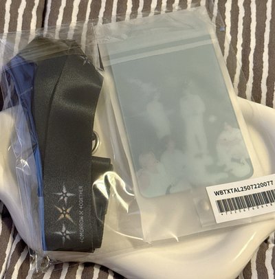 TXT Starkissed 日咖 手機掛繩背帶 