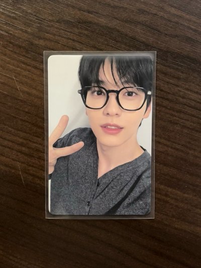 崔秀彬 正規四 yzy 2.0 簽售卡 好喜歡MOA