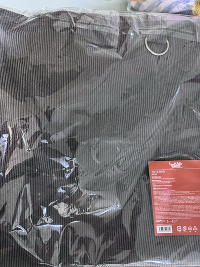 LE SSERAFIM 東蛋週邊袋子