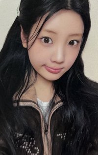 NOT CUTE ANYMORE yzy 線上7.0 簽售卡 