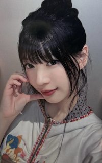 NOT CUTE ANYMORE yzy 線上7.0 簽售卡 