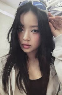 How Sweet 專輯卡 Hanni ver.
