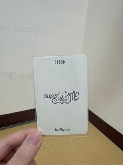 很萌的臉頰比心