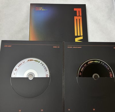 ATEEZ Ode to Youth & FEVER : DEAR DIARY 寫真集