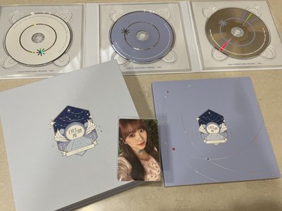 演唱會DVD（含寫真書、DVD三片、奈子小卡）