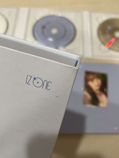 演唱會DVD（含寫真書、DVD三片、奈子小卡）