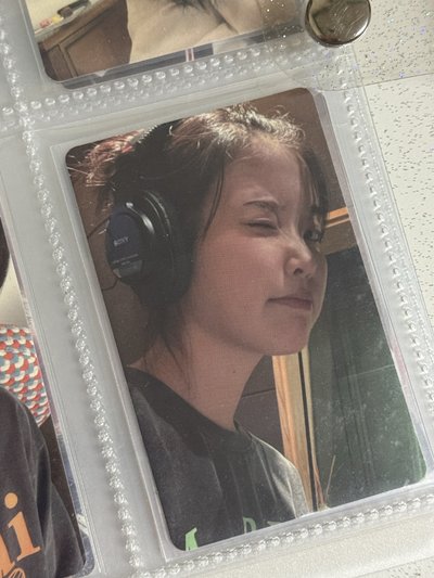 草莓月亮鐵盒小卡