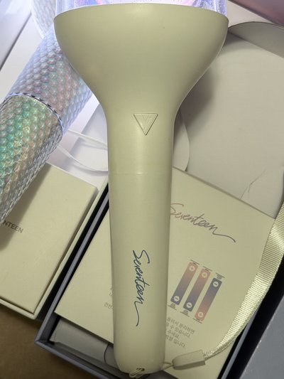（現貨 可當日寄出）seventeen 一代+二代克拉棒 手燈