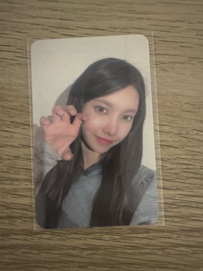 SUPER REAL ME pst 2.0 幸運卡 Yunah