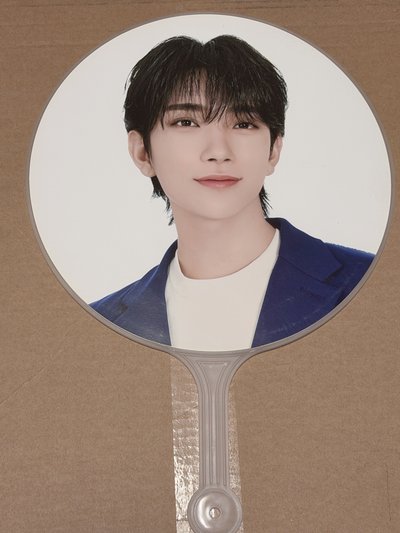 （現貨 紙箱寄出 可當日寄出）seventeen Joshua follow 大扇 扇子