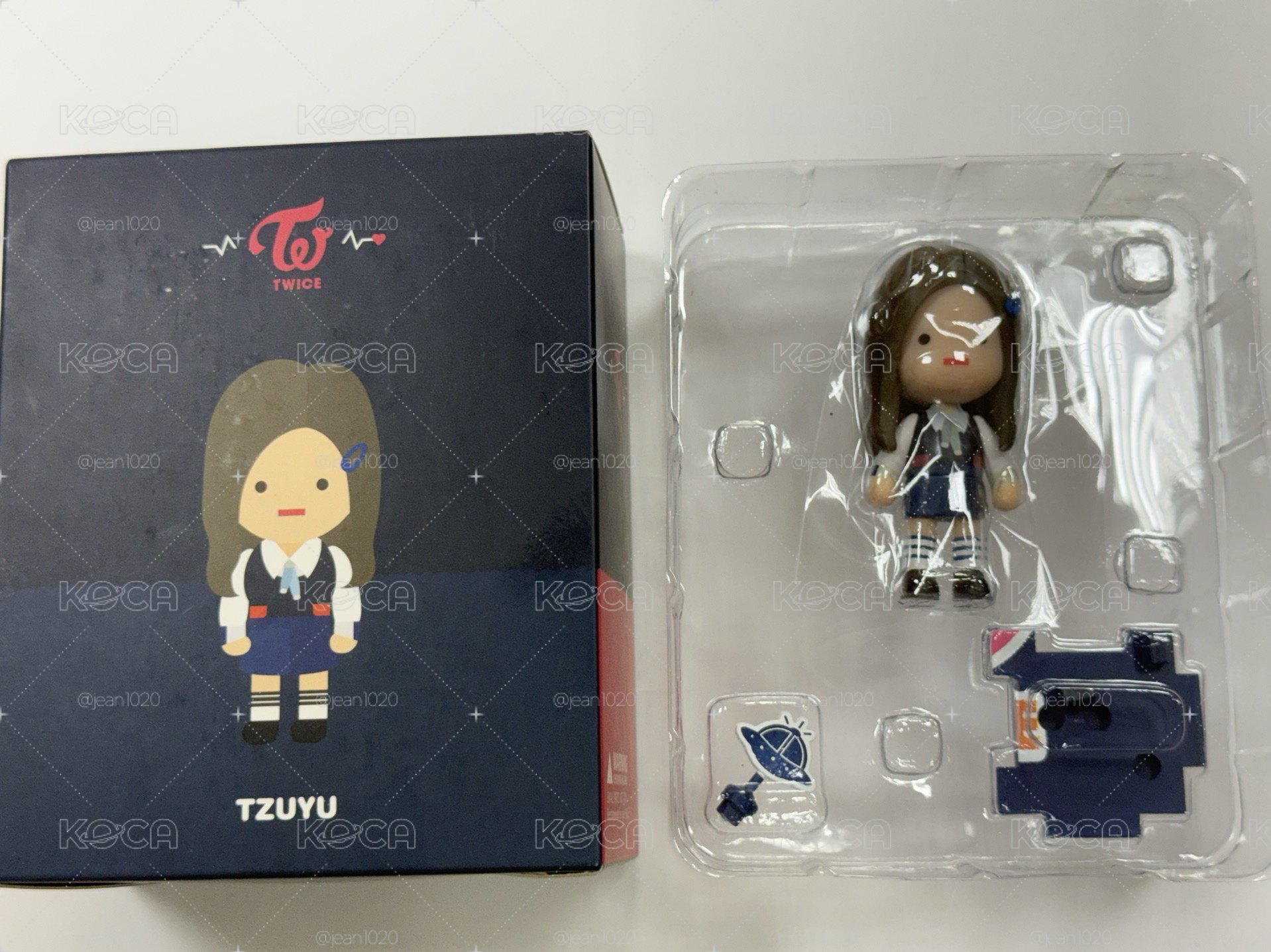 TWICE 子瑜 SINGNAL 公仔