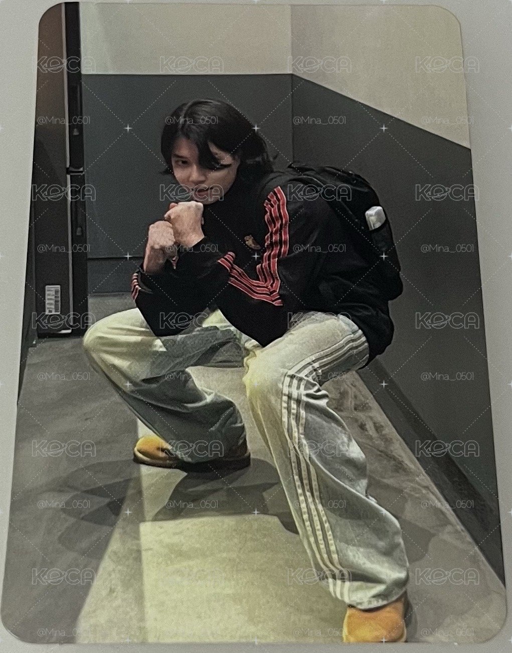 小路易緊握雙拳