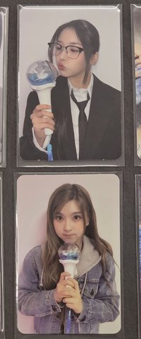 Bae Jiwoo手燈卡兩張一起出