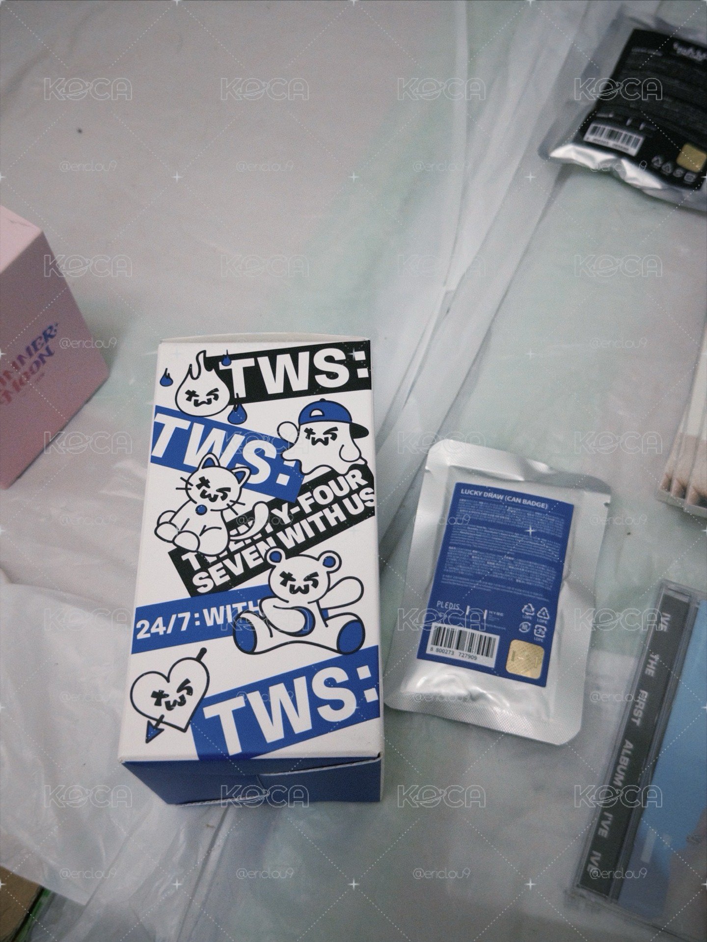 現貨免包手｜TWS手燈送隨機徽章