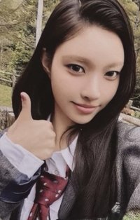 NOT CUTE ANYMORE yzy 線上3.0 簽售卡 