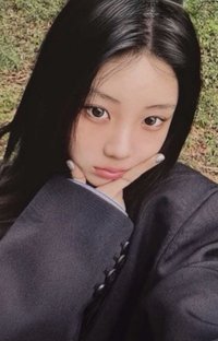 NOT CUTE ANYMORE yzy 線上3.0 簽售卡 