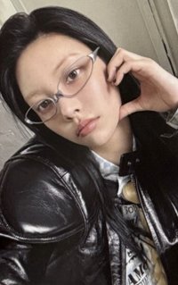 NOT CUTE ANYMORE yzy 線上5.0 簽售卡 