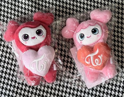 （現貨 一日內寄出）twice 螢幕掛娃 baby lovelys momo 彩瑛 愛心娃