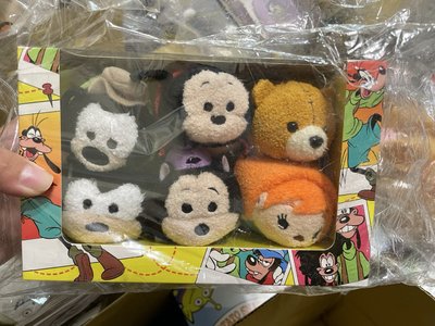 日本迪士尼 絕版收藏 高飛 麥斯 皮特 皮傑 父子tsum tsum茲姆 一組（6隻）