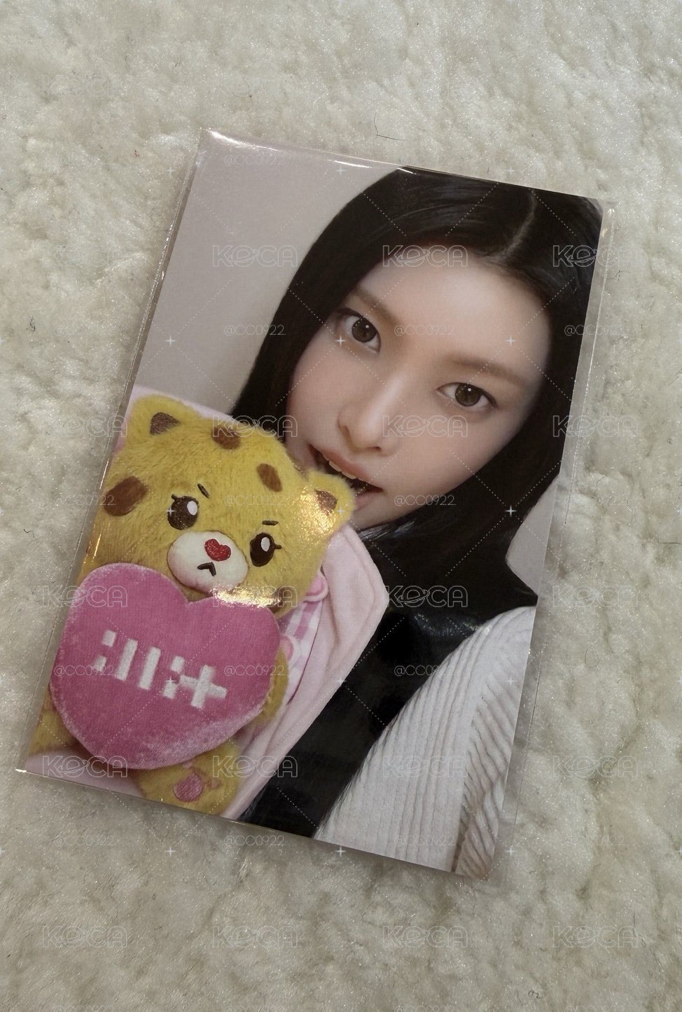 ILLIT  YUNAH滿額卡