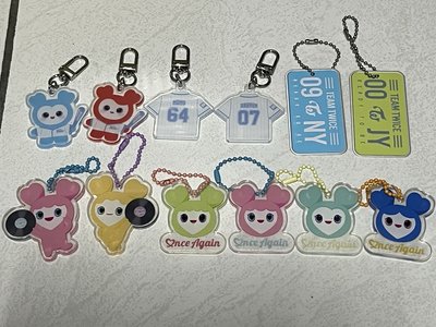 TWICE隨機吊飾