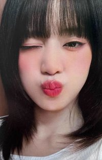 正規二 km 簽售卡 台特妮