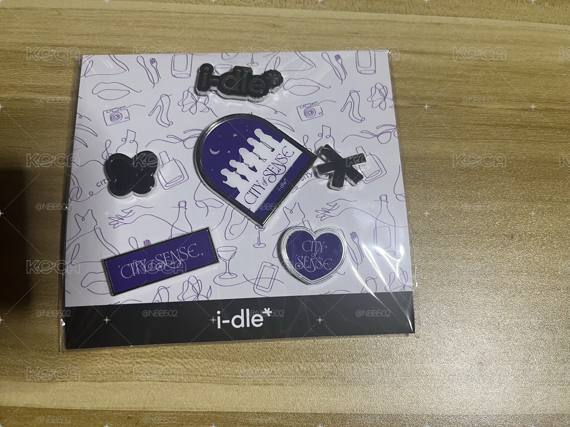 （🏰現貨）I-dle展覽 台灣限定 徽章