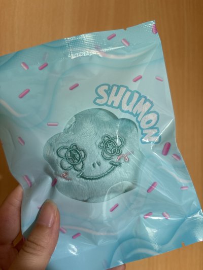 全新未拆 台灣限定 SHUMON 吊娃 藍綠色小灰塵+迷你專 秀智小卡
