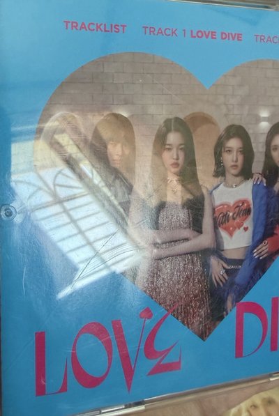 Liz LOVE DIVE 專輯 JEWEL 單封 + 6張小卡