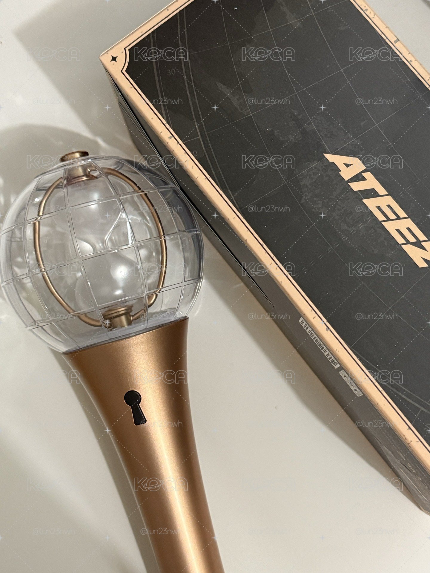 ATEEZ 手燈
