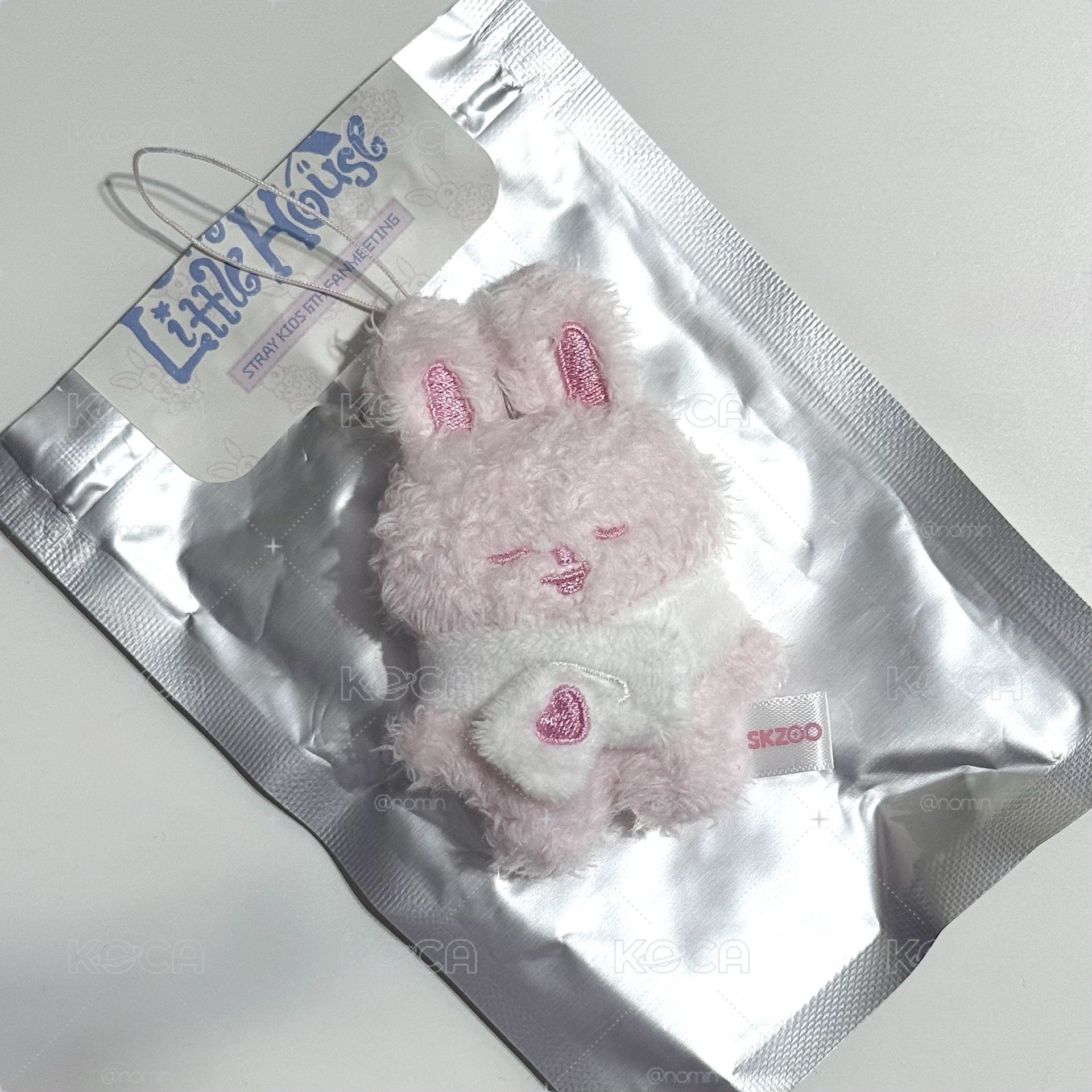 旻 草莓潦草娃+豆豆眼眼罩 不拆 李畢