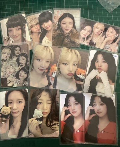 idle 小盤出 雨吊飾娃+麵卡套+快閃店滿額小卡和隨機卡包卡 +快閃店紙袋