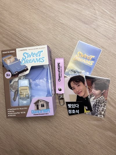 J-hope回憶錄（未掃）/sweet dreams專（已掃）