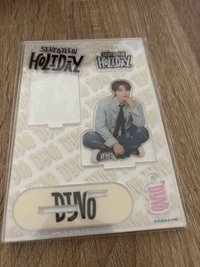 Holiday立牌