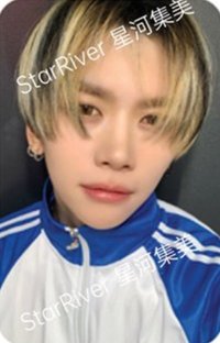 1ST SINGLE ALBUM <𝟏.𝐆𝐨𝐭 𝐇𝐨𝐨𝐤𝐞𝐝: 𝐀𝐧 𝐀𝐝𝐝𝐢𝐜𝐭𝐢𝐯𝐞 𝐒𝐲𝐦𝐩𝐡𝐨𝐧𝐲> sr 特典卡 