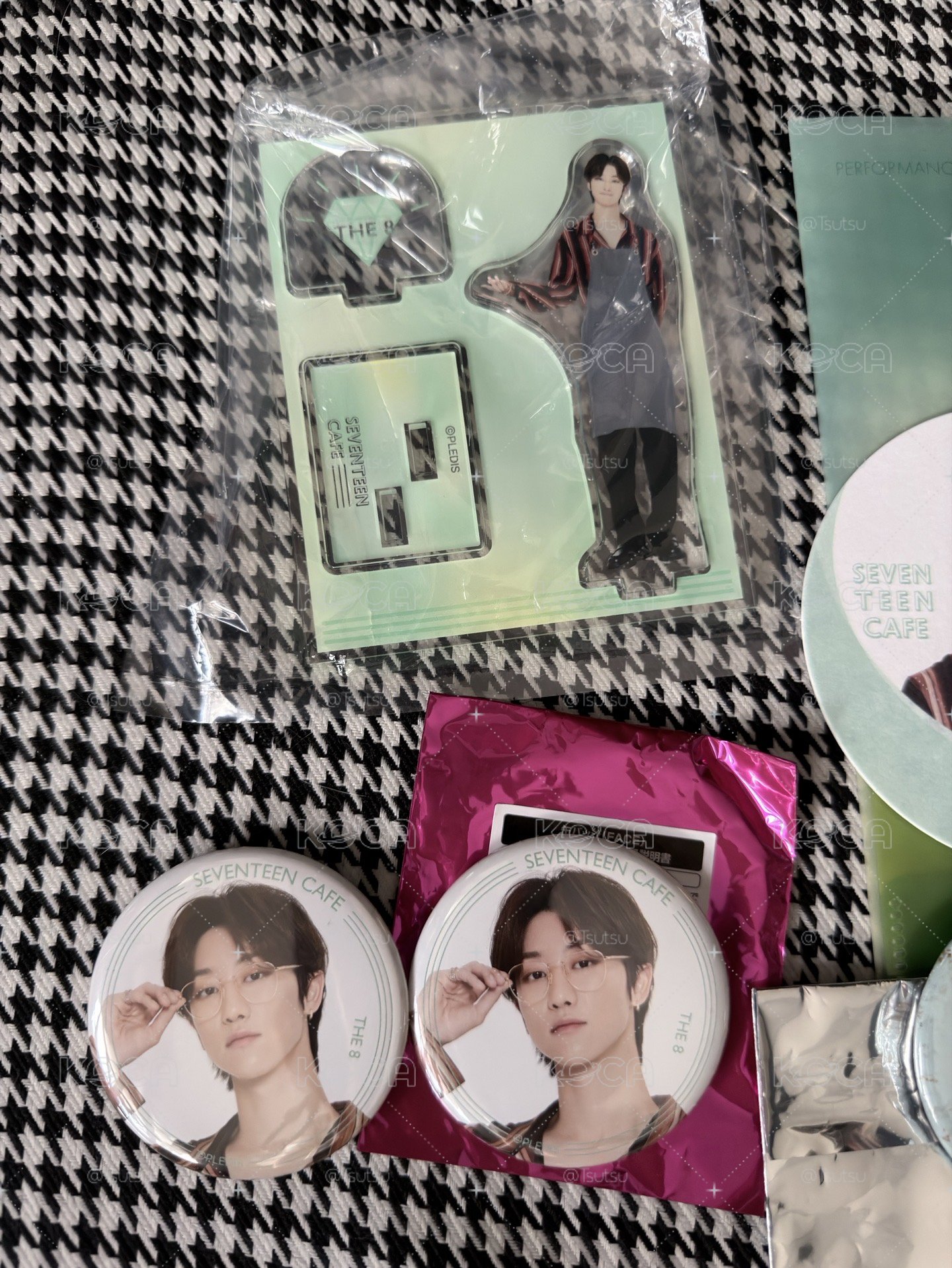 (現貨 整圖出）seventeen 2020 cafe 明浩 the8 徽章 立牌 餐點卡