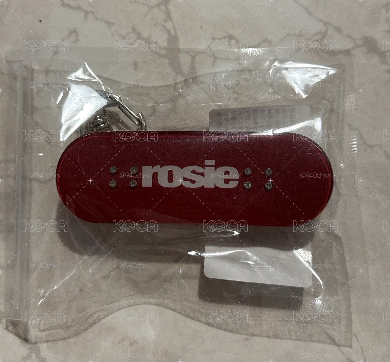 rosie紅色滑板🛹