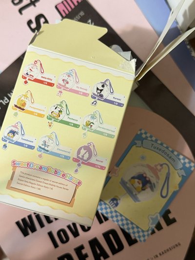 popmart三麗鷗 山姆企鵝 甜夢泡泡屋