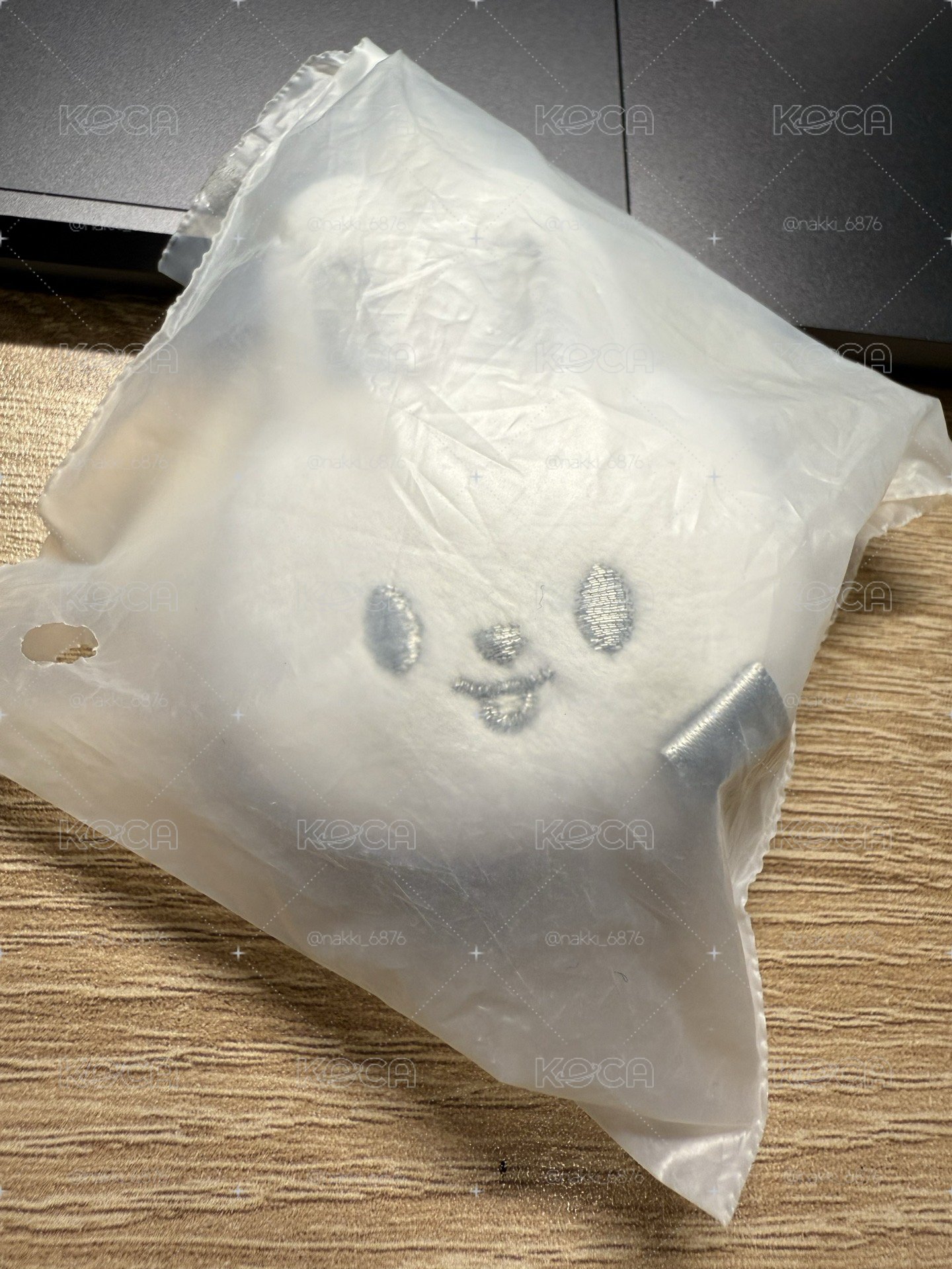 旻 灰色大頭吊飾鑰匙圈